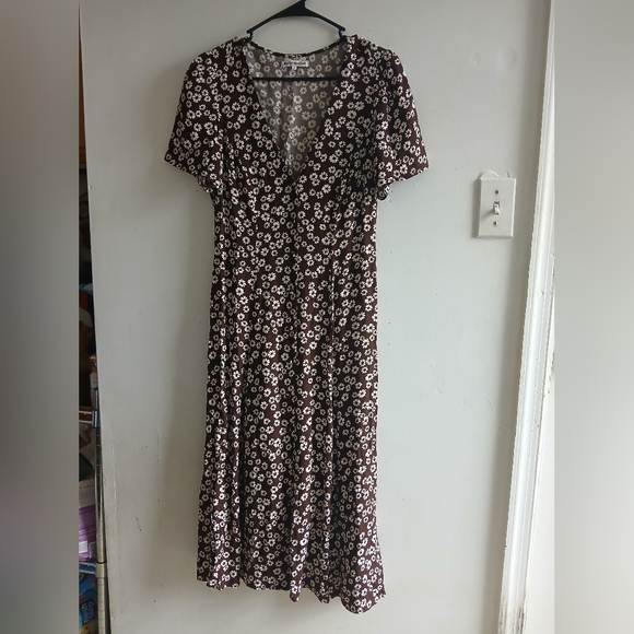 Reformation Dresses & Skirts - Reformation Chocolate Floral Midi Dress